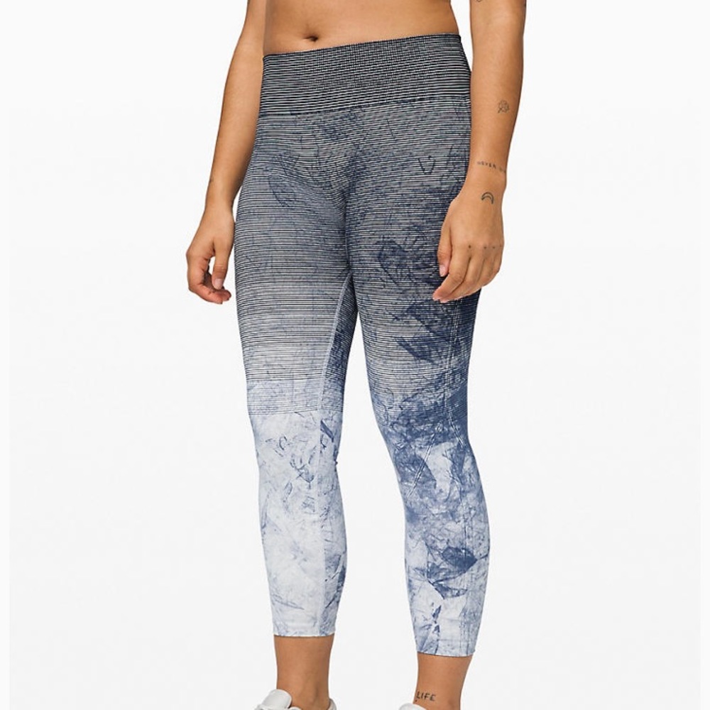 NWT! Lululemon Ebb to Train Tight